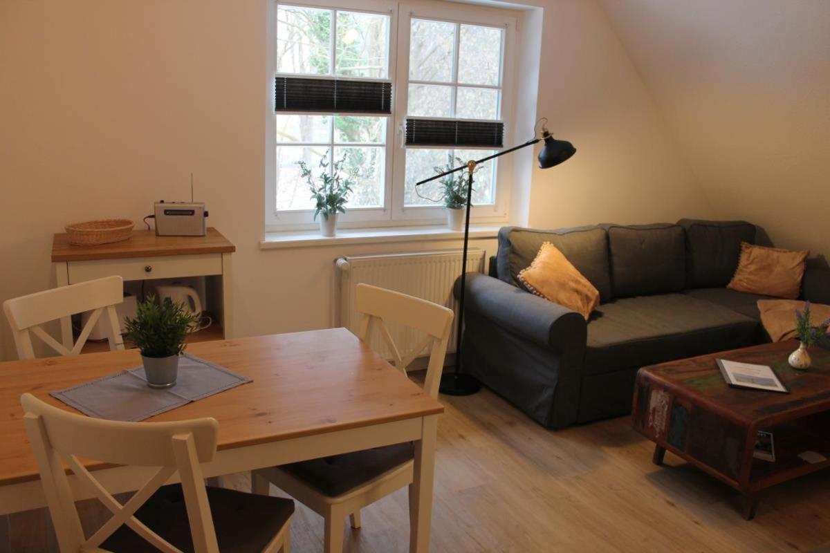 Ferienwohnung Lasse In Wieck Buitenkant foto