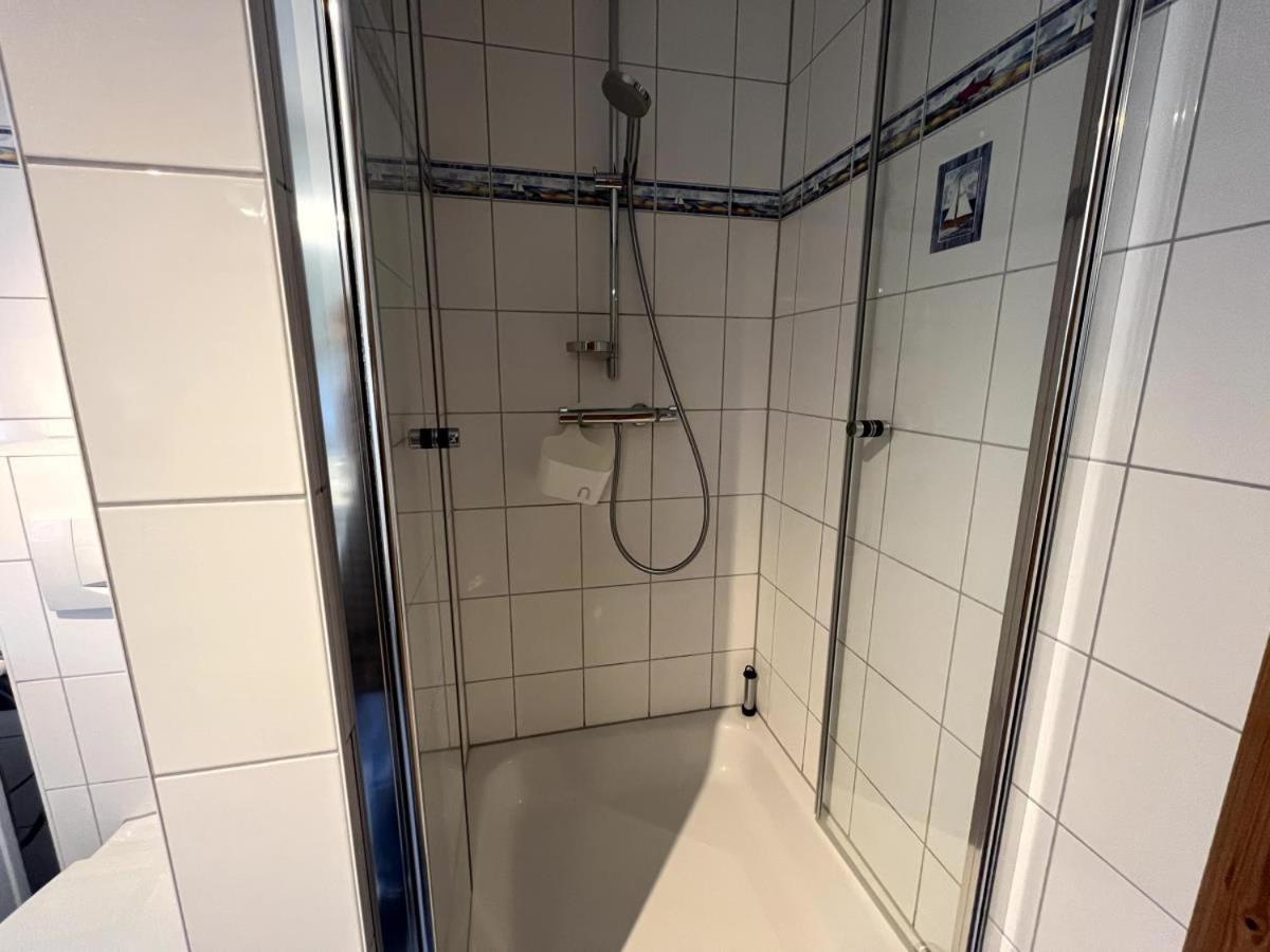 Ferienwohnung Lasse In Wieck Buitenkant foto