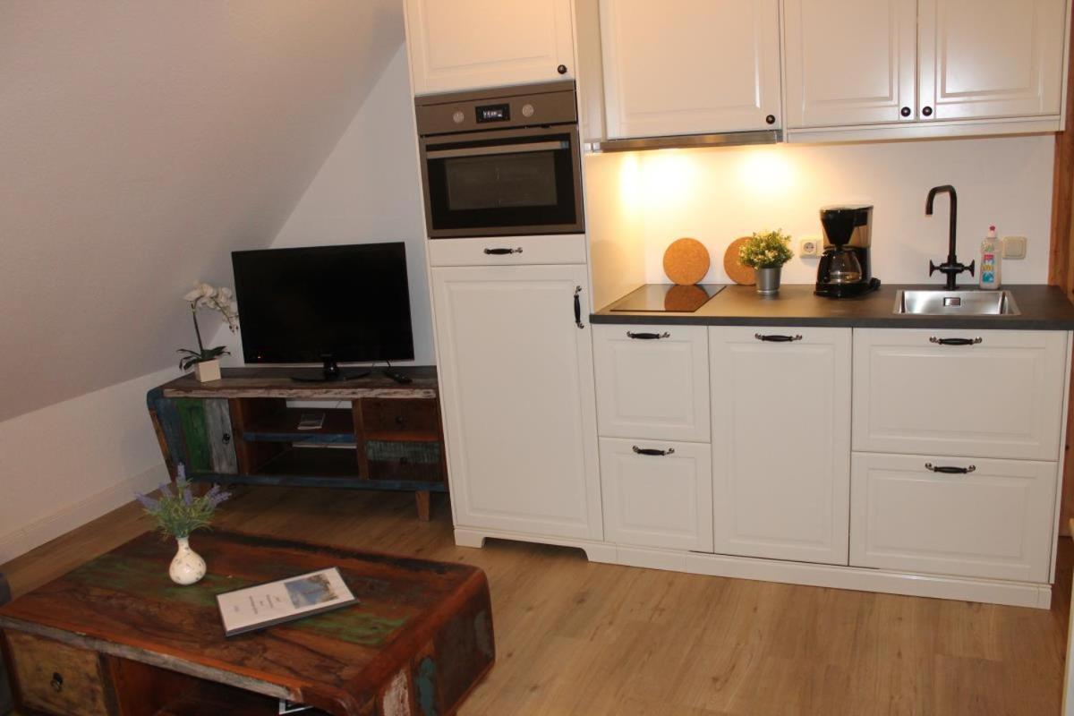 Ferienwohnung Lasse In Wieck Buitenkant foto
